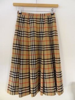 Burberrys skirt