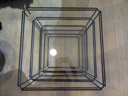 GERESERVEERD VOOR MARCUS/  ISOCELE NESTING TABLES BY MAX SAUZE