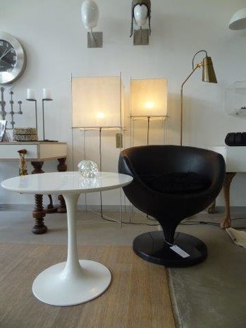Tulip coffee table, design Eero Aarnio for Arkana