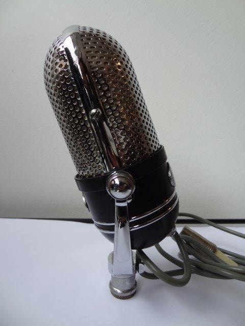 Vintage Aiwa M18 (Crown MC80) Crystal Microphone for Display RCA 77 Style |  Reverb